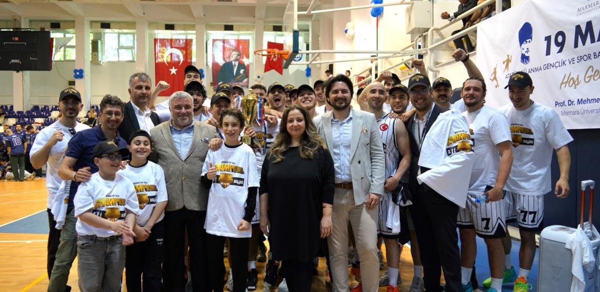 İşletme Fakültesi Erkek Basketbol Takımı 2026 Rektörlük Kupası Şampiyonu Oldu
